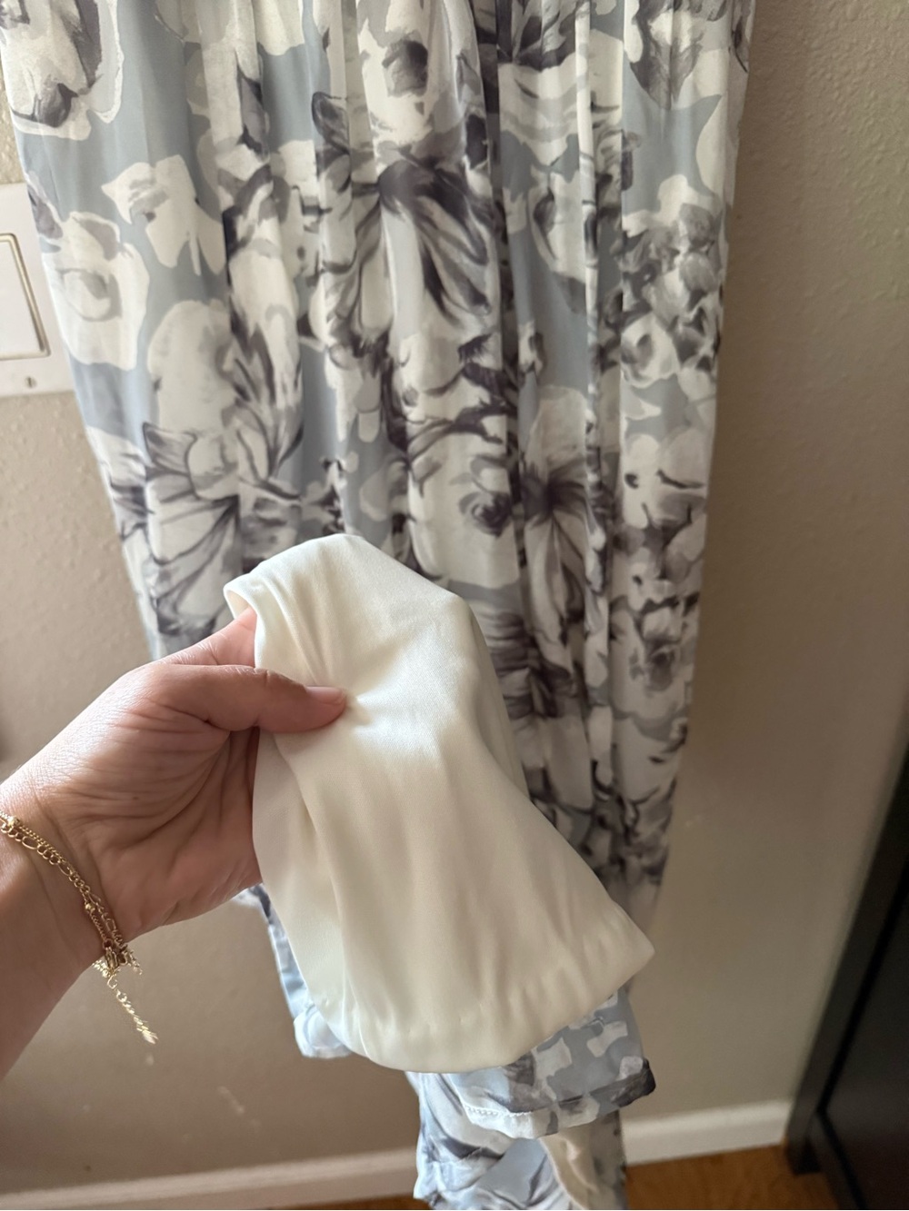 Chaps Women’s Sleeveless Floral Maxi Dress - Picture 6 of 8